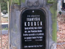 Náhrobek básníkova otce Františka Koubka v Blatné