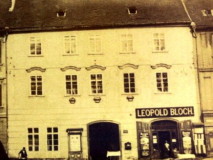 U Tří korun